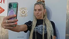 التقاط صورة سيلفي على طريقة دونالد ترامب
