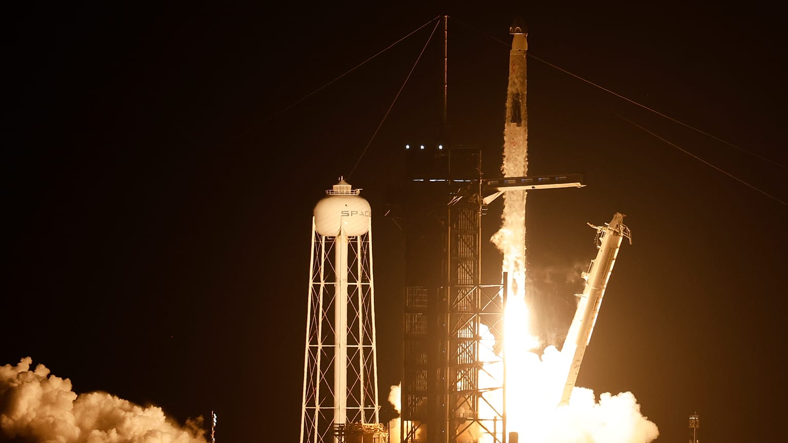Lamzamiento de la misión Crew-7 de la NASA y Space X.