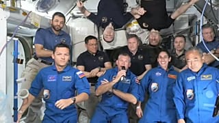 Foto de Família da Expedição 69 na Estação Espacial Internacional