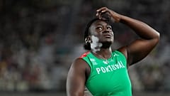 Auriol Dongmo durante a final do lamnçamento do peso em Budapeste
