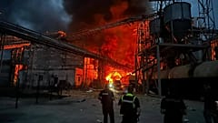Горящий завод в селе Гоголево Полтавской области, 28 августа 2023 года.