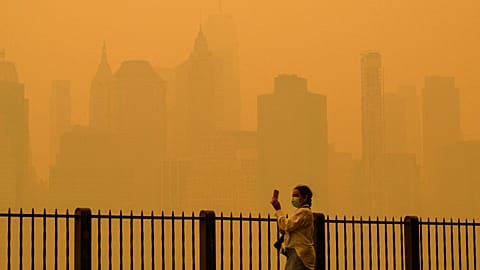 New York's skyline as smoke from wildfires in Canada cause hazy conditions and air pollution on June 7, 2023. 
