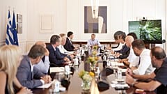 Σύσκεψη στο Μέγαρο Μαξίμου για Έβρο και Πάρνηθα