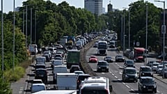 690.000 Fahrzeuge in London dürfen nicht mehr fahren. 