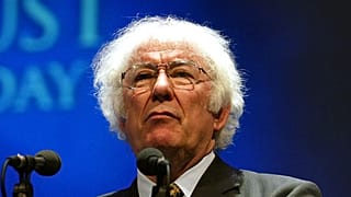 Irish poet Seamus Heaney speaks in Waterfront Hall, Belfast, Northern Ireland, on Jan. 27, 2004.