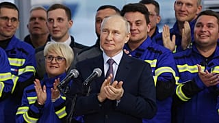 A guerra de Vladimir Putin contra a Ucrânia é fundamentalmente sustentada pela venda internacional de combustíveis fósseis russos.