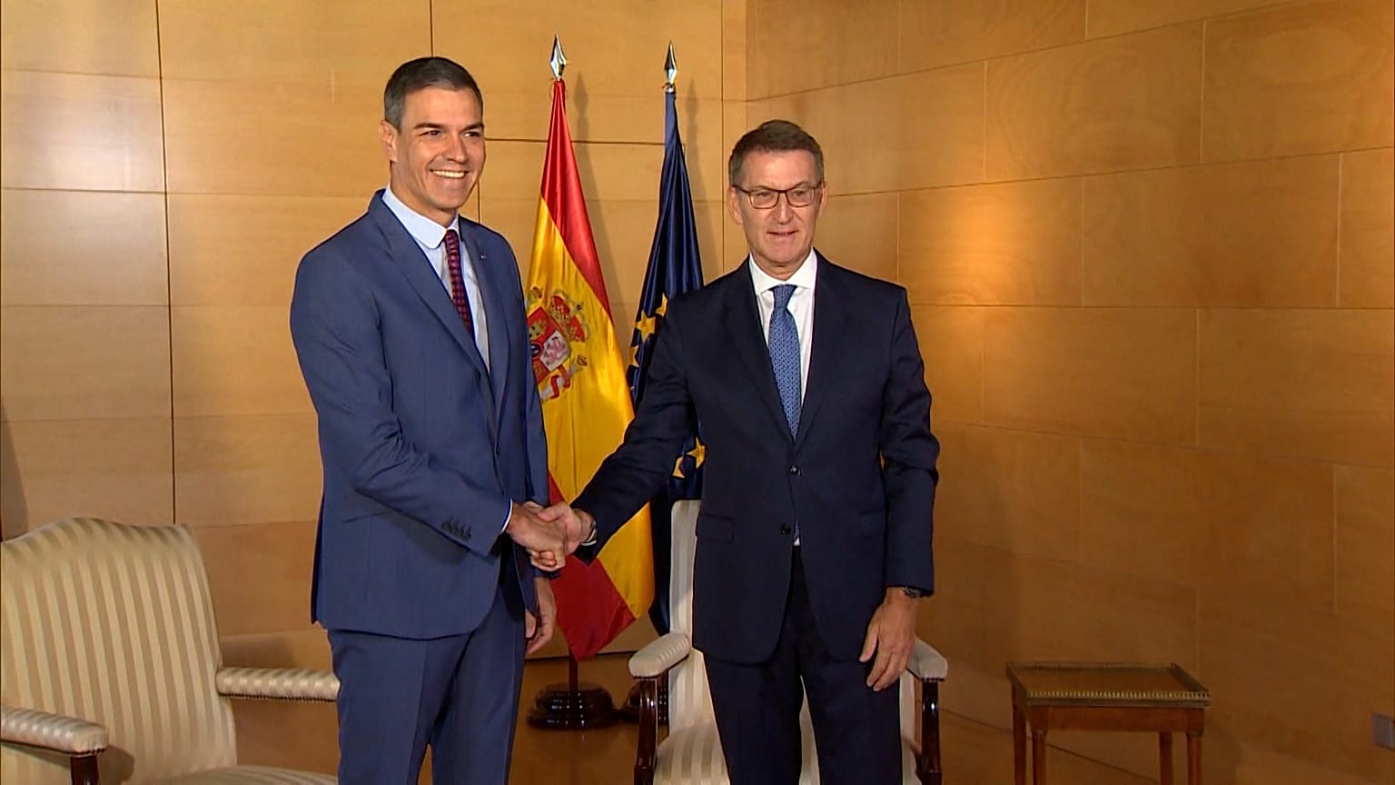 El secretario general del PSOE, Pedro Sánchez (izquierda) y el presidente del PP, Alberto Nuñez Feijóo.