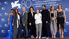 Angeliqa Devi, Valentina Cervi, Richard Sammel, Ksenia Rappoport, la directora Liliana Cavani, Edoardo Leo, Claudia Gerini y Francesca Inaudi en Venecia, Italia, 30/08/2023