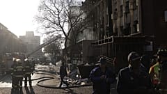 Поиски людей в здании ещё продолжаются