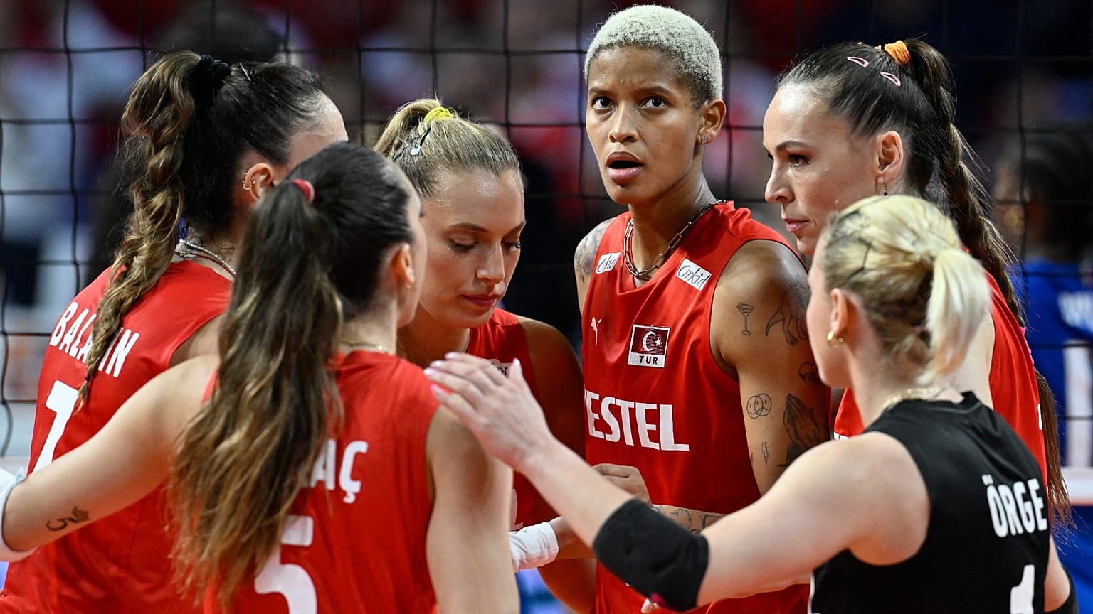 Türkiye, yarı finalde İtalya'yı 3-2 mağlup etti