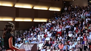 Η υποψήφια πρόεδρος του ΣΥΡΙΖΑ - Προοδευτική Συμμαχία Έφη Αχτσιόγλου μιλάει στο Διαρκές Συνέδριο του κόμματος