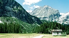 Горный массив Адамелло-Презанелла на севере Италии