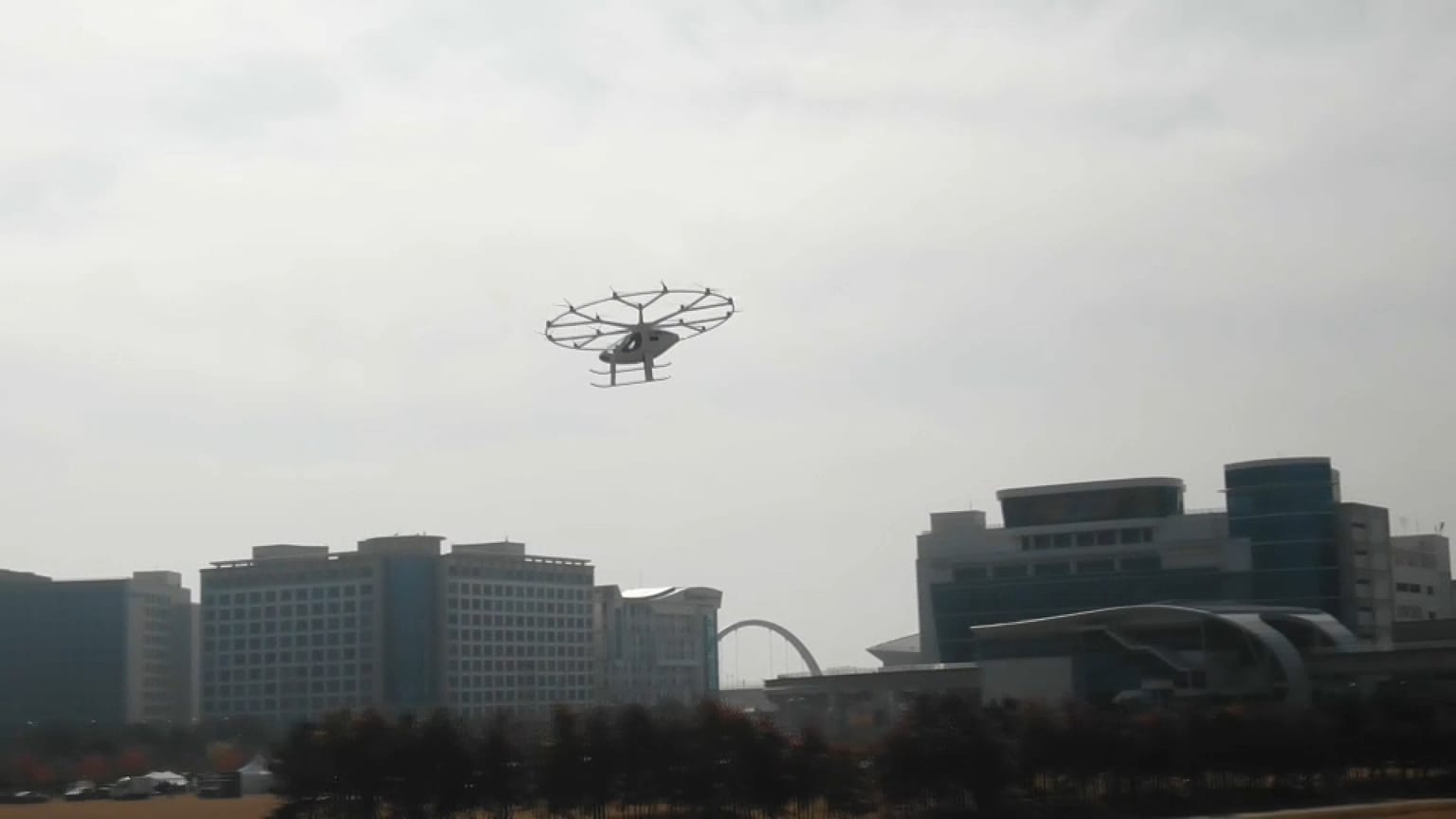 L'azienda produttrice del velivolo deve acora ottenere il via libera dell'Agenzia europea per la sicurezza aerea