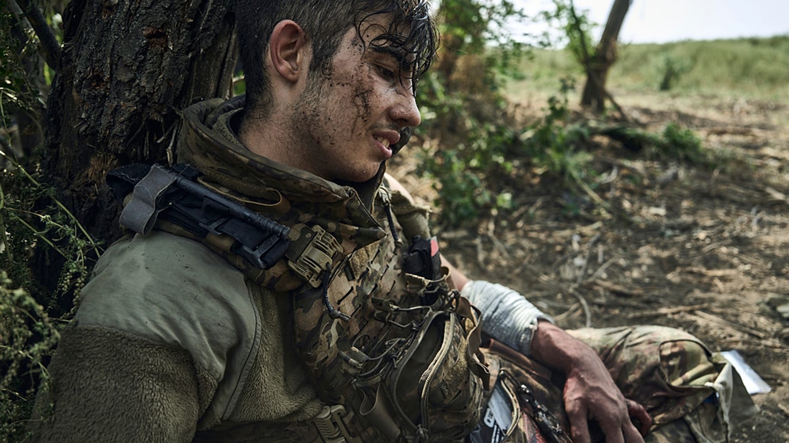 Ein verwundeter ukrainischer Soldat bei Bachmut