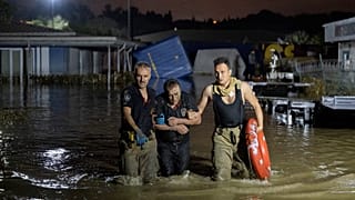 ΠΛΗΜΜΥΡΕΣ ΣΤΗΝ ΚΩΝΣΤΑΝΤΙΝΟΥΠΟΛΗ