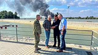 Rumänischer Verteidigungsminister Angel Tilvar besuchte die Region im Donaudelta an der Grenze zur Ukraine
