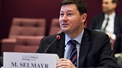 Martin Selmayr diente als Generalsekretär der Europäischen Kommission unter der Leitung von Jean-Claude Juncker.
