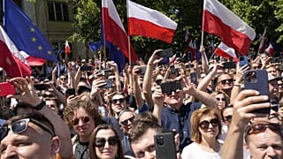 Ellenzéki tüntetők egy júniusi demonstráción