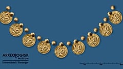 قطع من الذهب تعود إلى العام 500 ميلادي تقريباً