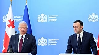 Il vicepresidente Ue Borrell con il primo ministro della Georgia Garibashvili 