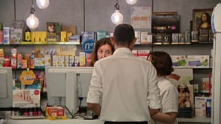 España levantó la última restricción el 28 de julio, por lo que ya no es obligatorio llevar mascarillas en hospitales y farmacias