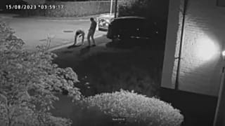 لقطة شاشة من مقطع فيديو للمراقبة تم بثه من منزل وزير العدل البلجيكي أثناء جلسة الاستماع في البرلمان.