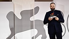 Yorgos Lanthimos, réalisateur du film  "Pauvres créatures" à la Mostra de Venise, samedi 9 septembre 2023. 
