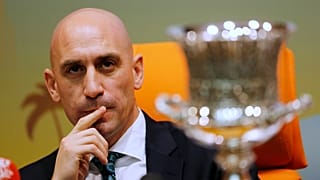 Luis Rubiales istifa etti