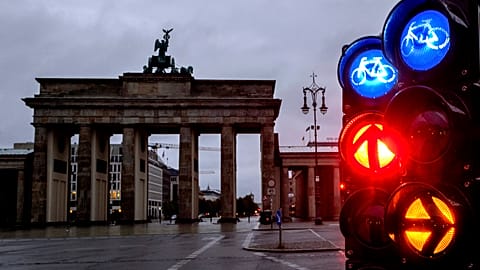 The European Commission's interim report projects the German economy will decrease this year at a -0.4% rate.