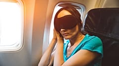 Джетлаг возникает при длинном перелете с востока на запад или наоборот