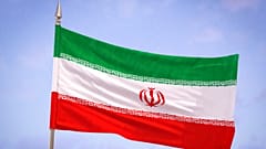 يبلغ الدبلوماسي الذي أوقفته إيران من العمر 33 عاما