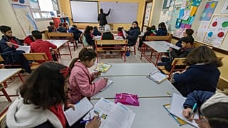 تلاميذ خلال حصة دراسية في مدرسة مدينة العريش بشمال سيناء، مصر 