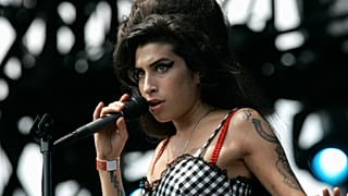 Amy Winehouse performs at Lollapalooza at Grant Park in Chicago on Sunday, Aug. 5, 2007.
