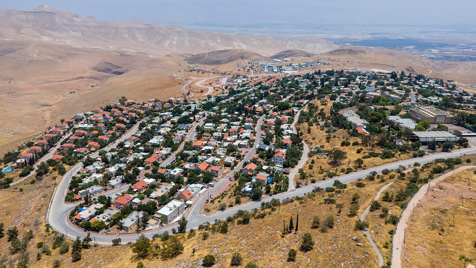 Izraeli telepek