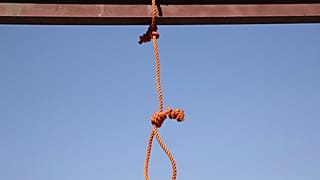 مشنقة إستعدادا لإعدام أشخاص في سجن في كابول، أفغانستان