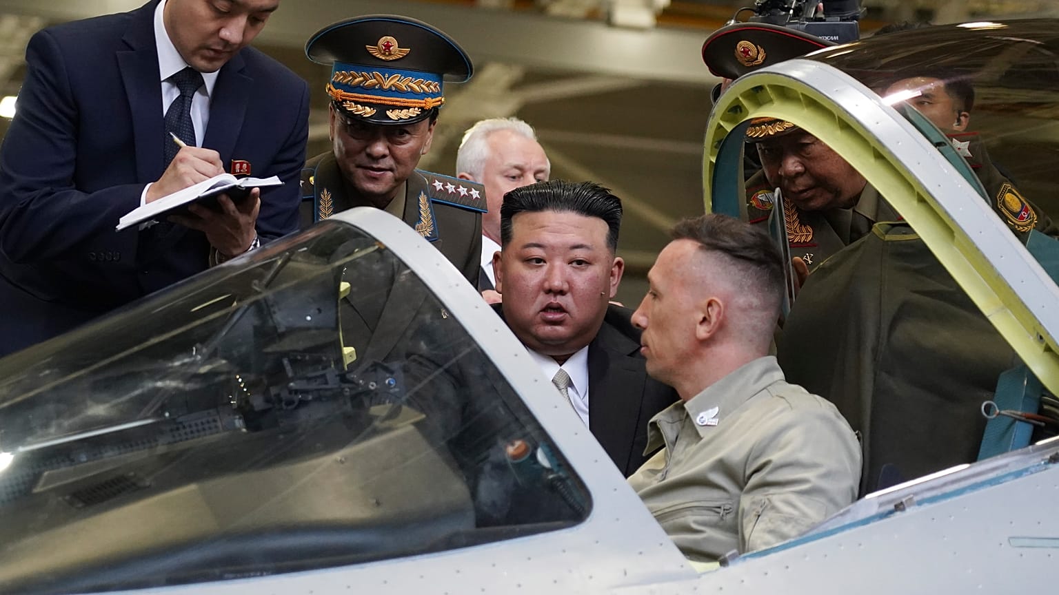 ¿Una posible cooperación entre Rusia y Corea del Norte en el campo de la fabricación de aviones a pesar de las sanciones internacionales que pesan sobre ambos países?