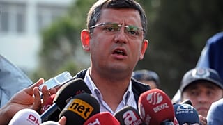 CHP'de liderlik için adaylığını açıklayan Özgür Özel