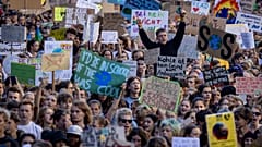 Laut den Organisatoren von "Fridays for Future" waren es rund 20.000 Demonstranten in Wien.