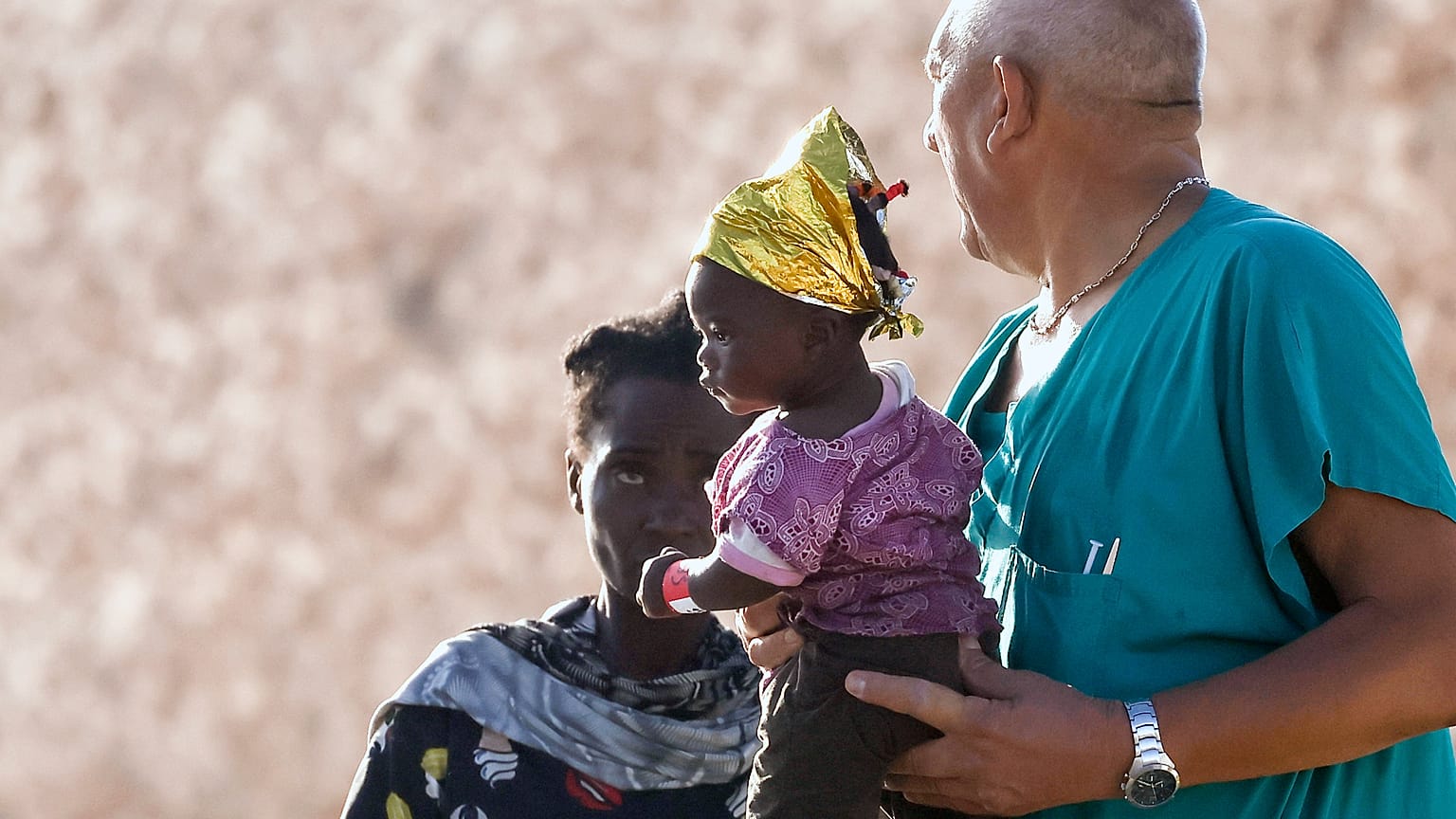 Tensione a Lampedusa per la costruzione (poi smentita) di una tendopoli