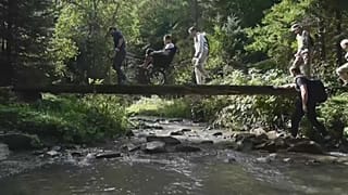 Uno dei veterani accompagnato per un'escursione