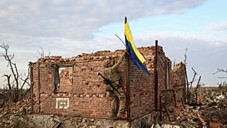 Ukrán csapatok Andriivka után Kliscsivkában is kitűzték országuk zászlaját.  