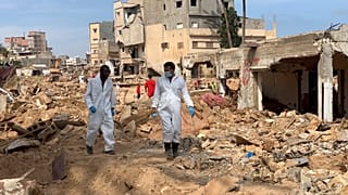 فرق الإنقاذ على الميدان في درنة