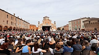 Piazza Martiri, Carpi. Festivalfilosofia 2023