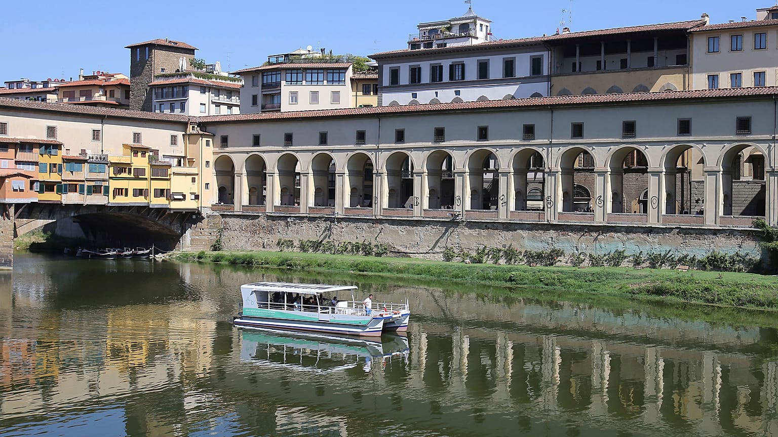 A rengés epicentruma a Firenzétől északkeletre fekvő Marradi közelében volt