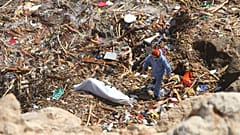 In Derna in Libyen werden weiterhin viele Leichen geborgen