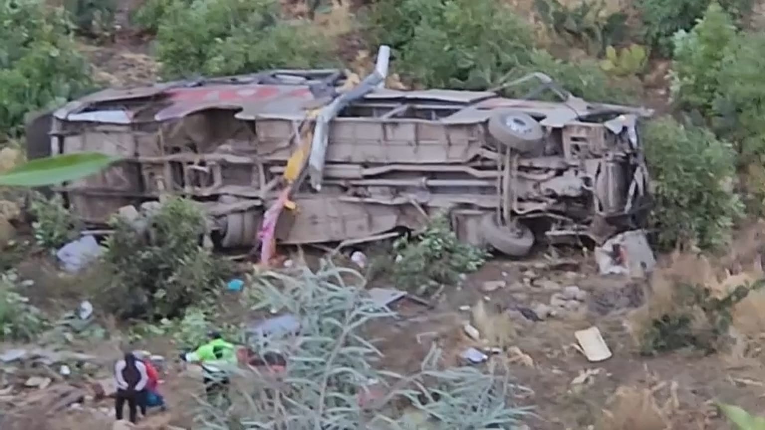 صورة مأخوذة من مقطع فيديو للحافلة 