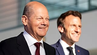 Le chancelier allemand Olaf Scholz et le président français Emmanuel Macron.