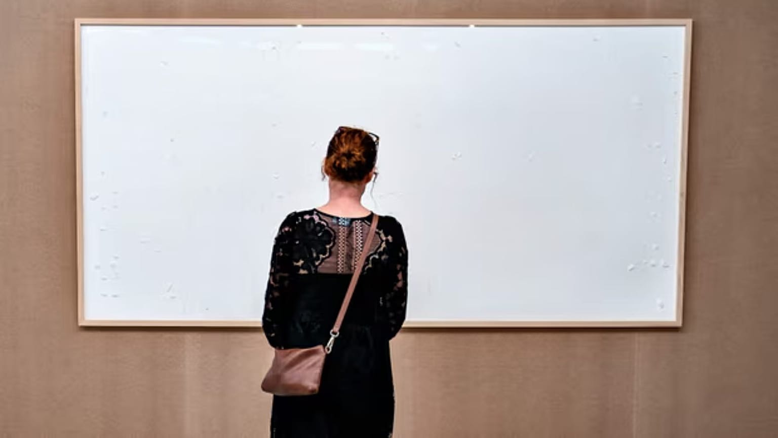 Cuando Haaning se negó a devolver el dinero, el museo emprendió acciones legales.