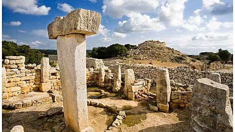 Torralba d’en Salort - talayot and taula
