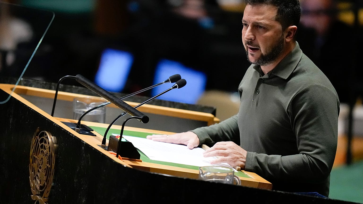 El mandatario ucraniano se dirige a la 78ª sesión de la Asamblea General de las Naciones Unidas, el 19 de septiembre de 2023 en la sede de las Naciones Unidas.